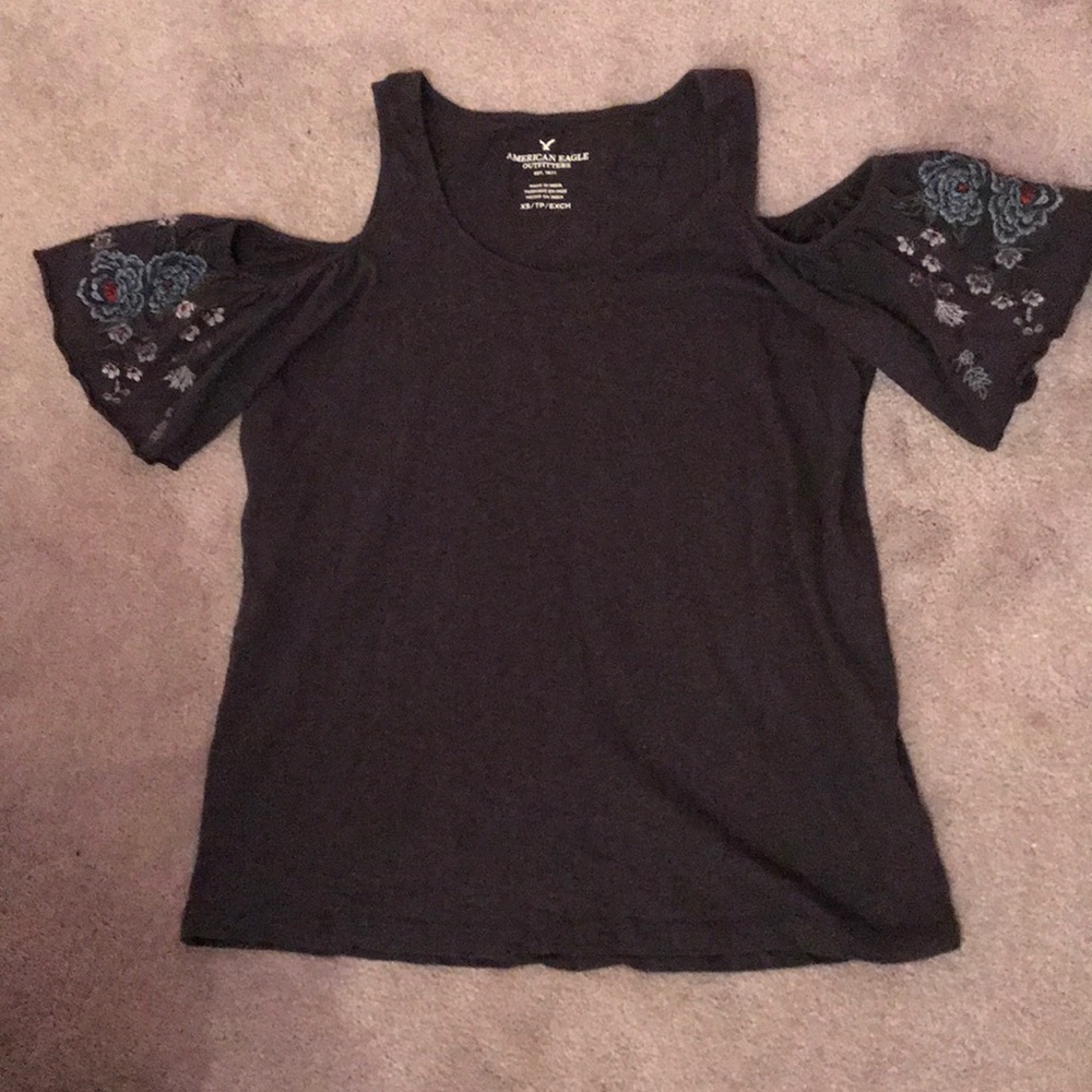 American Eagle off the shoulder top